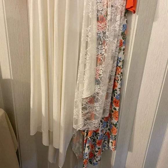 Custom made dress. - Picture 5 of 10